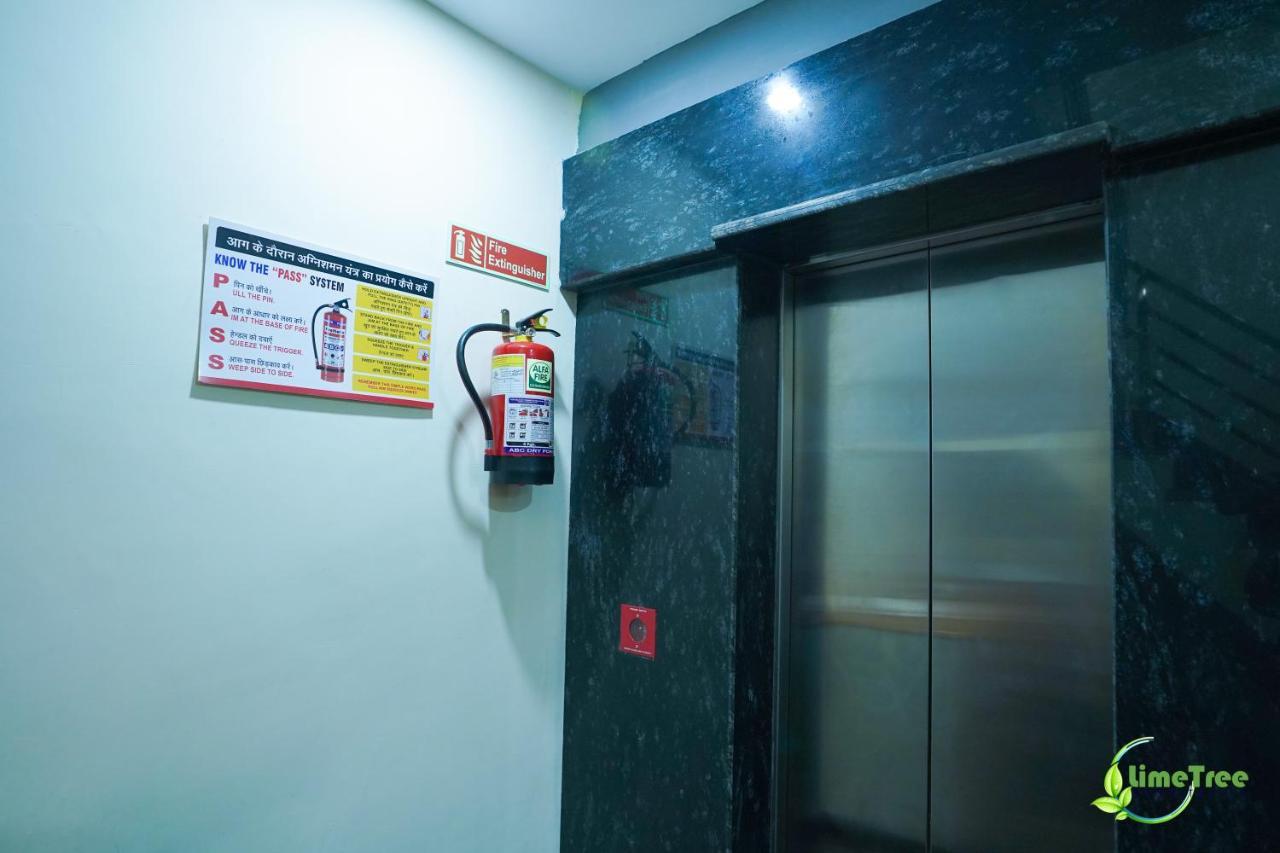 Hotel Lime Tree Near 32nd Avenue Sector 29