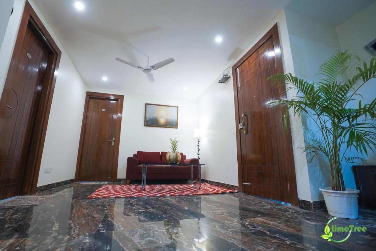 Hotel Lime Tree Near 32nd Avenue Sector 29 3*