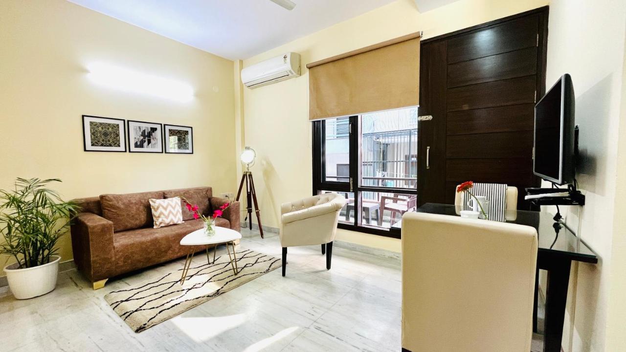 Bluo 1bhk - Dlf Golf Course Road , Balcony, Lift