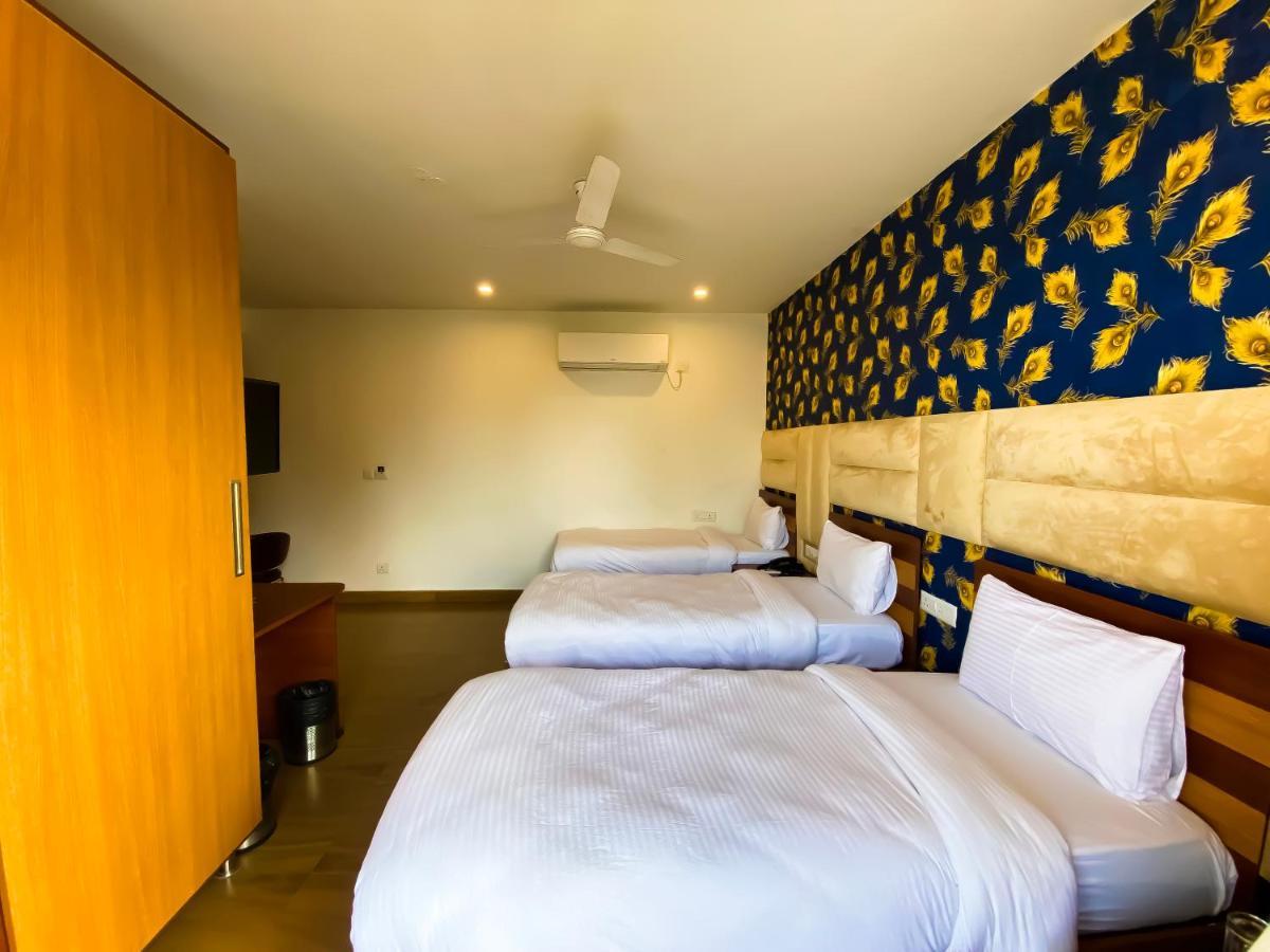 Sky Hotel Gurgaon
