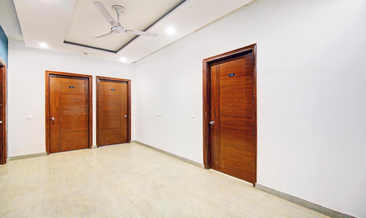Itsy By Treebo - Earth Hotel Gurgaon