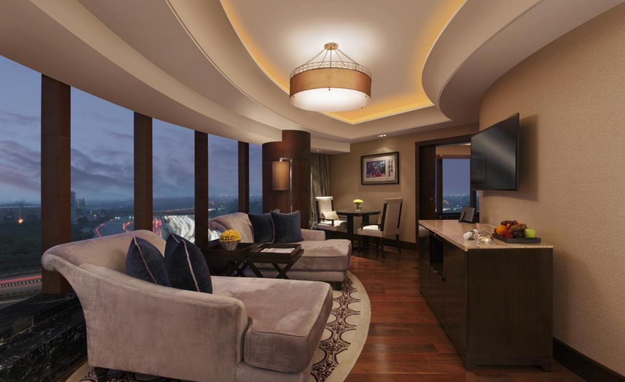 Hotel The Leela Ambience Gurugram & Residences - The Luxury Urban Sanctuary 5*