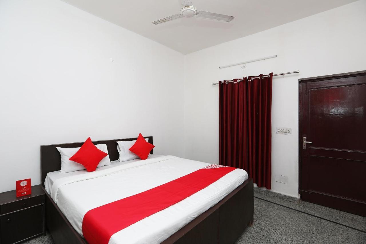Oyo 36700 Moonlight Residency