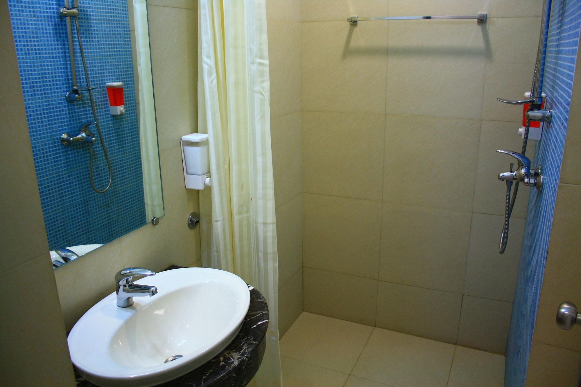 Hotel Manesar 3*