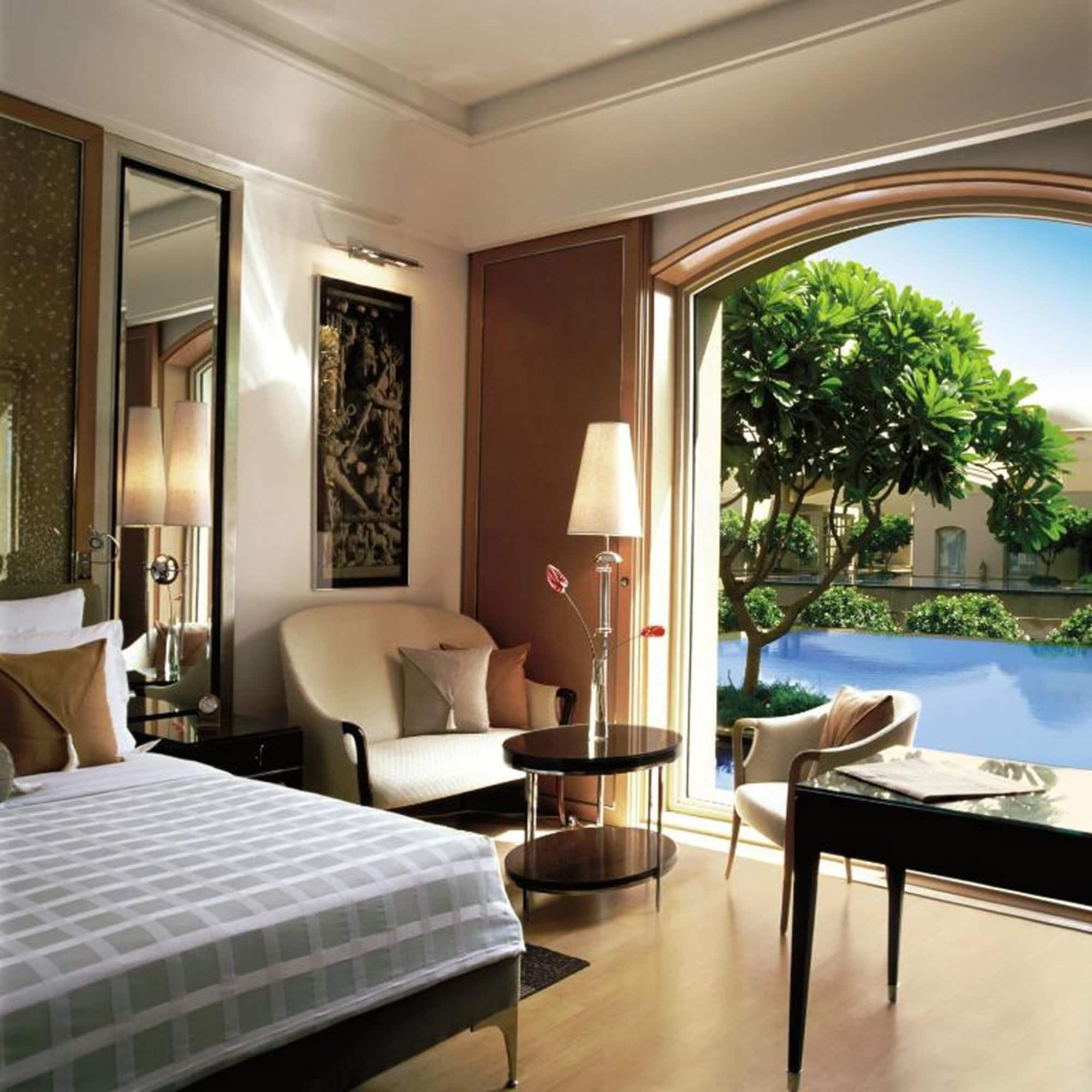 Trident Hotel