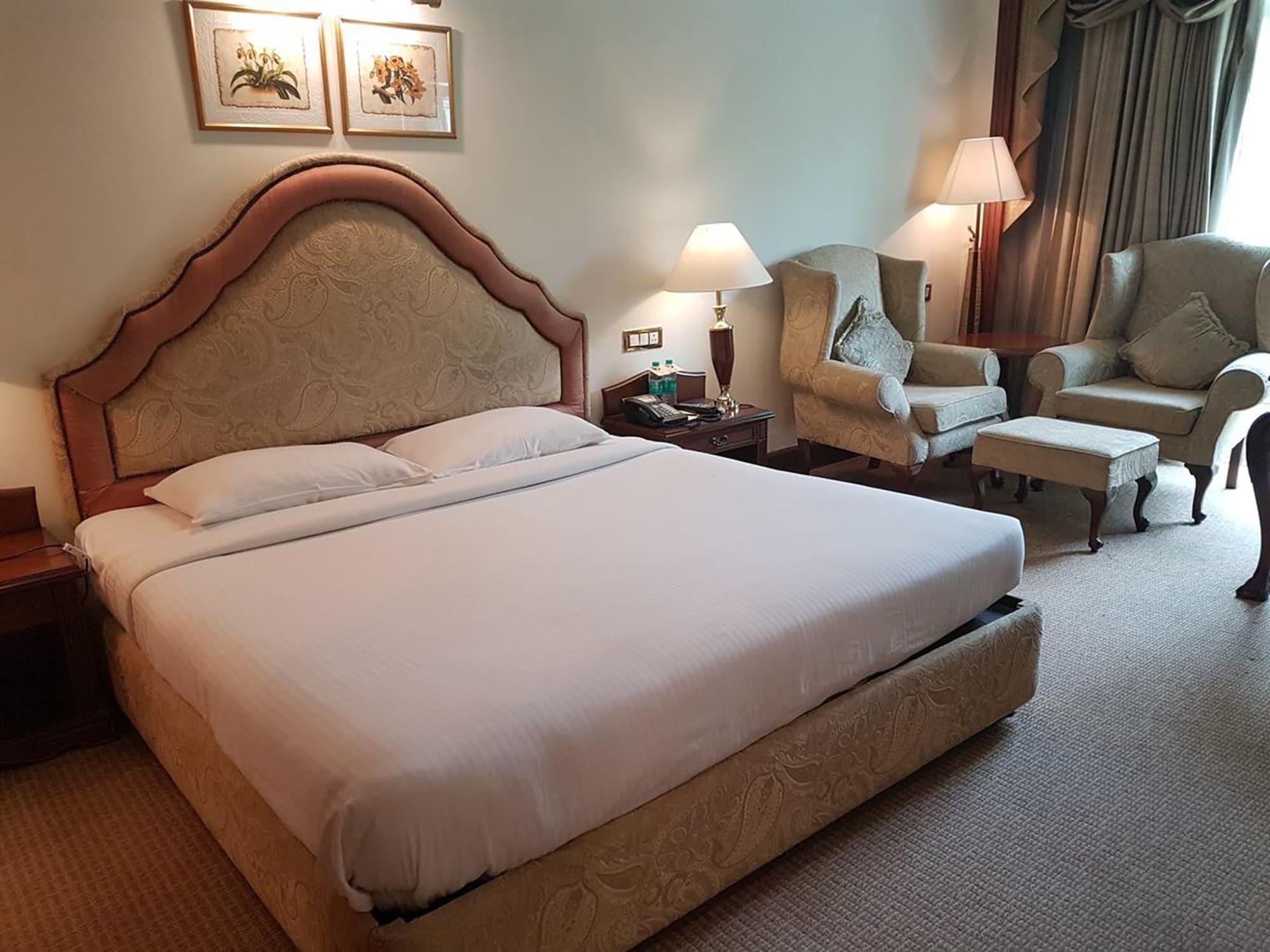 The Palms Town & Country Club - Gurgaon