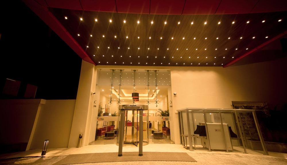 Red Fox By Lemon Tree Hotels, Sector 60, Gurugram Hotel Gurgaon