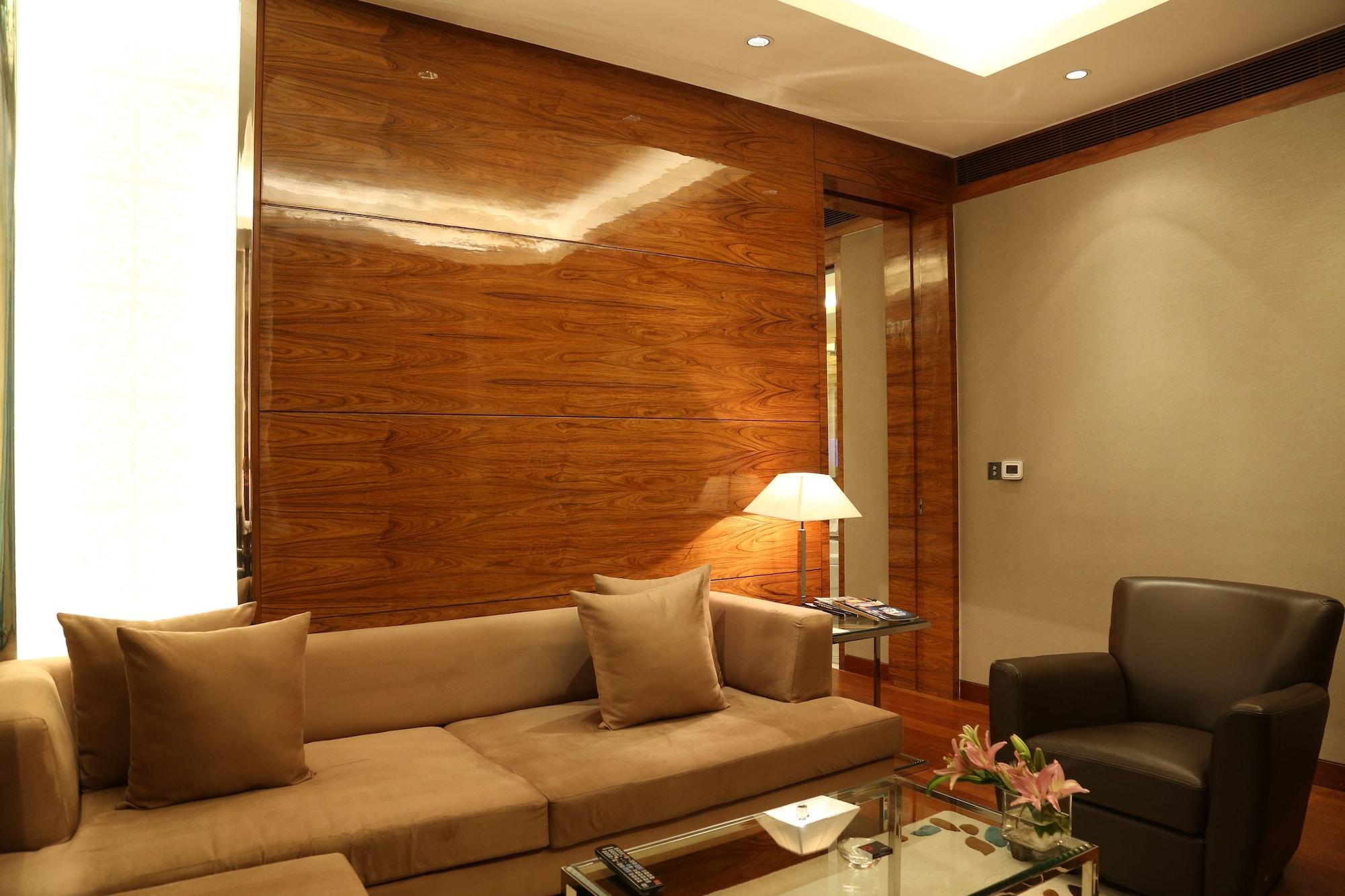 Taj Centre Gurugram Hotel