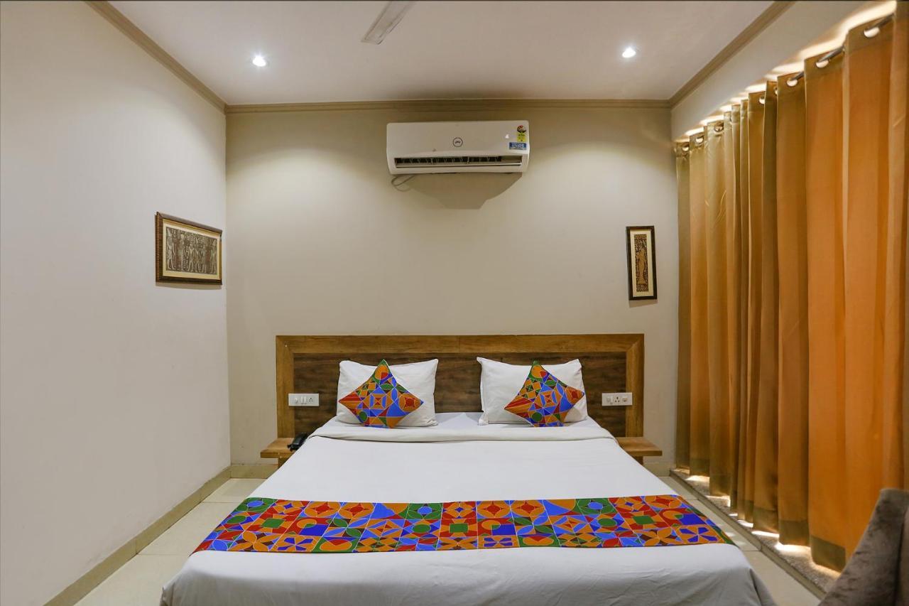 Hotel Collection O Paradise Franchisee Near Appu Ghar 3*