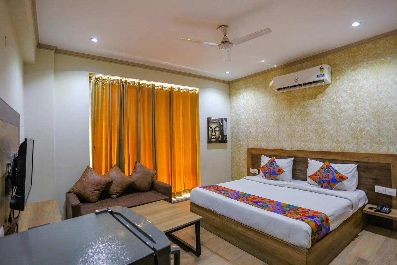 Collection O Paradise Franchisee Near Appu Ghar