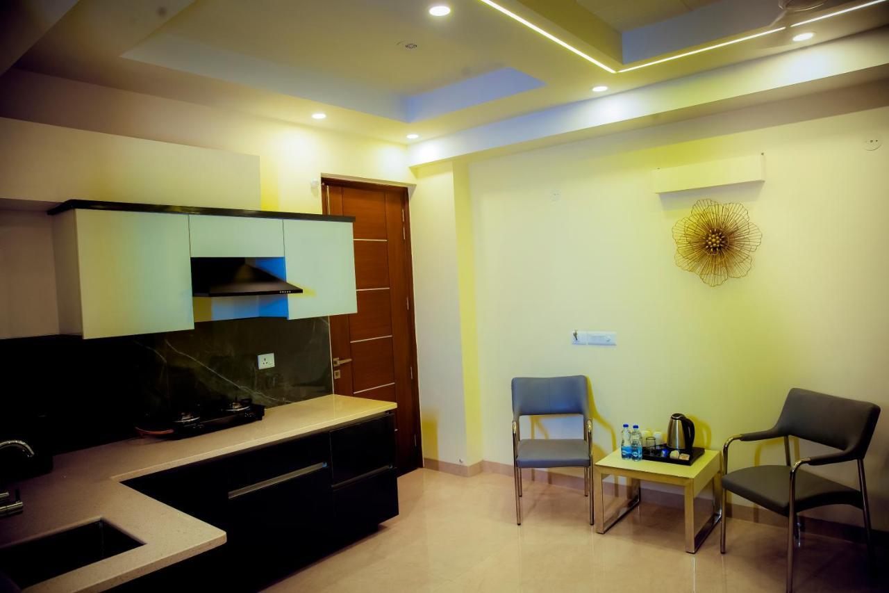 Apartment Luxury Studio Service Lime Tree -near Artemis Hospital, Sector - 51