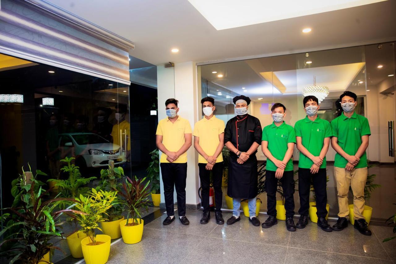 Apartment Luxury Studio Service Lime Tree -near Artemis Hospital, Sector - 51 *
