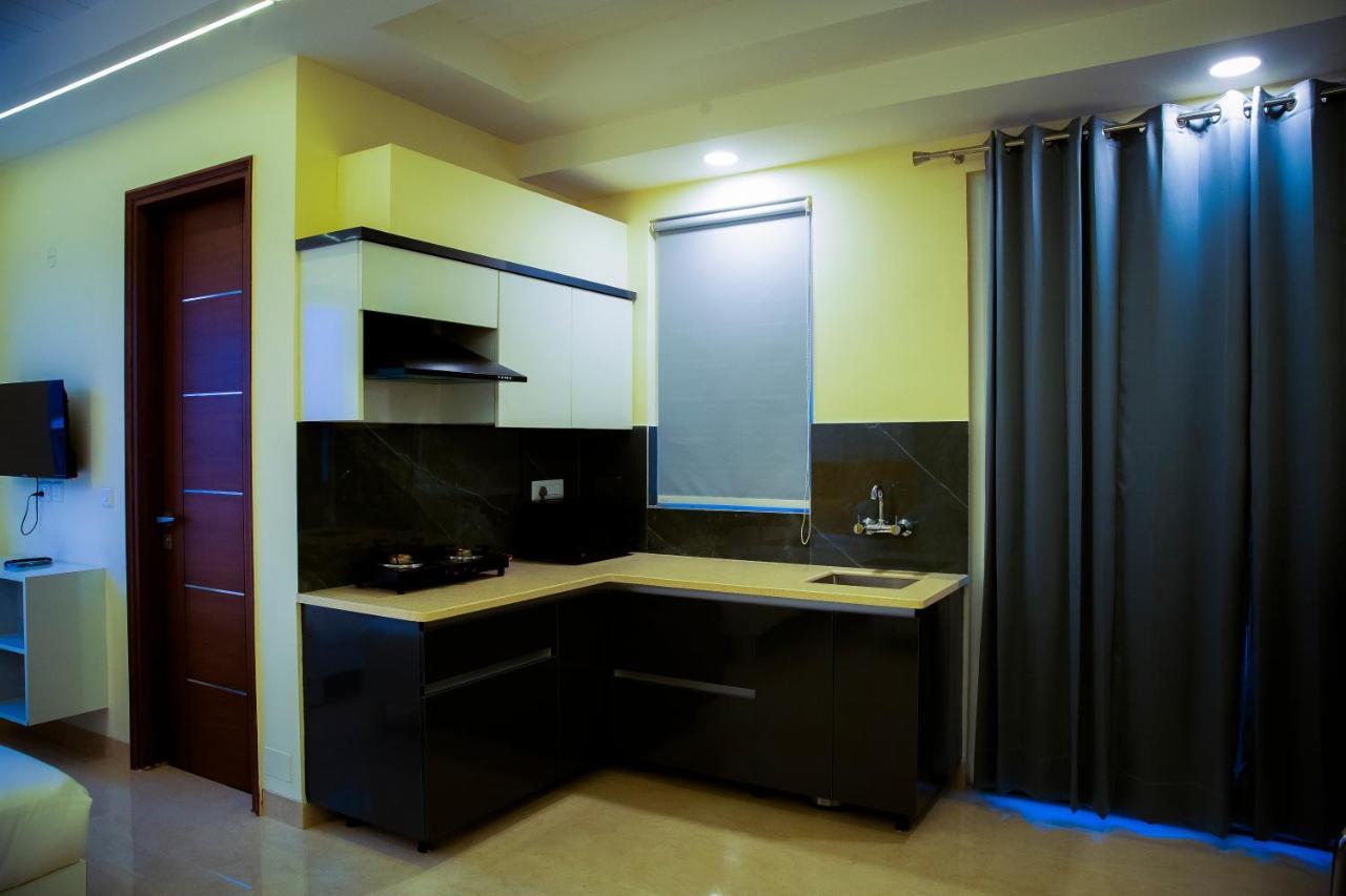 Luxury Studio Service Lime Tree -near Artemis Hospital, Sector - 51 *