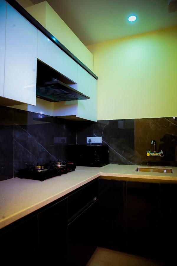 Apartment Luxury Studio Service Lime Tree -near Artemis Hospital, Sector - 51 Gurgaon