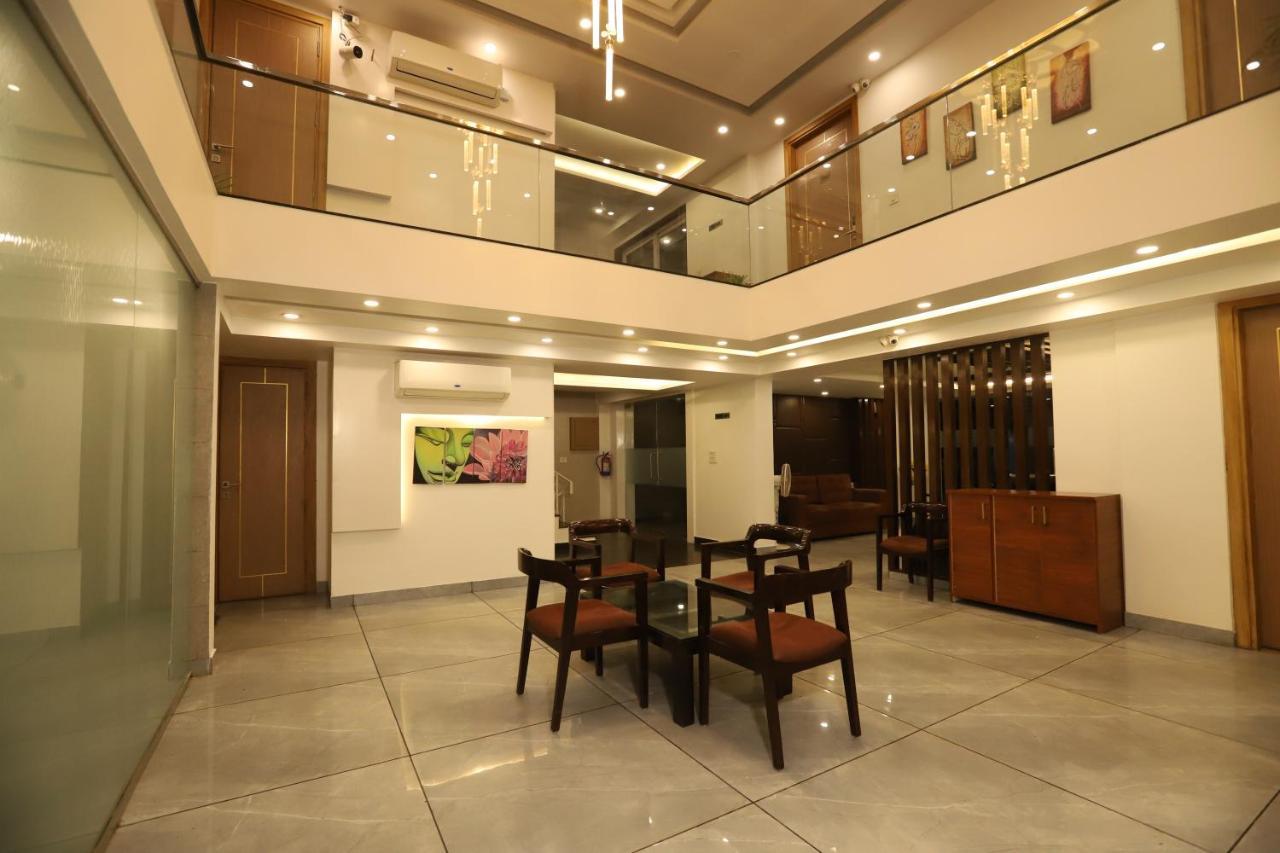 Keshav Residency Near Medanta 3*