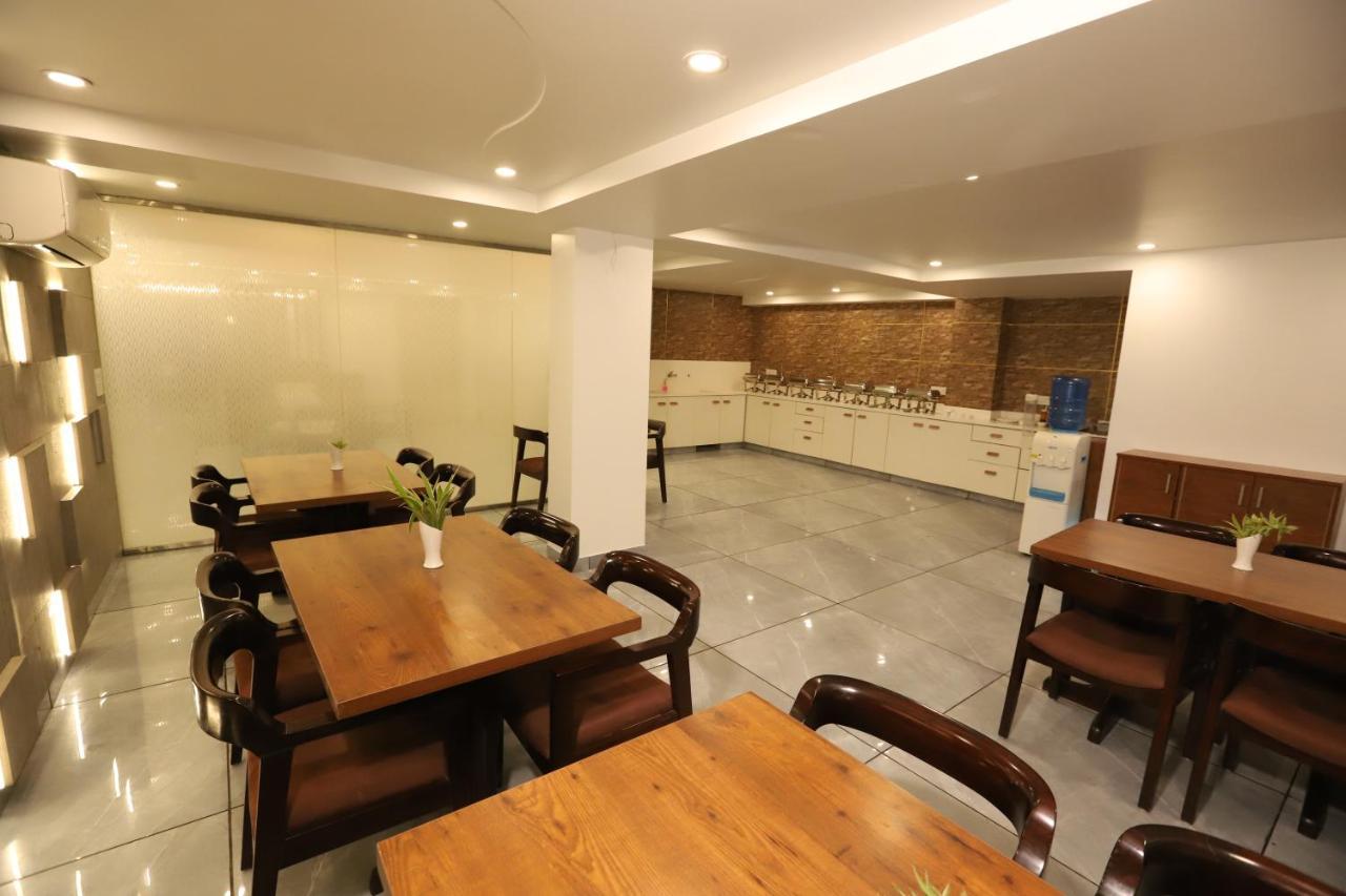 Keshav Residency Near Medanta 3* Gurgaon
