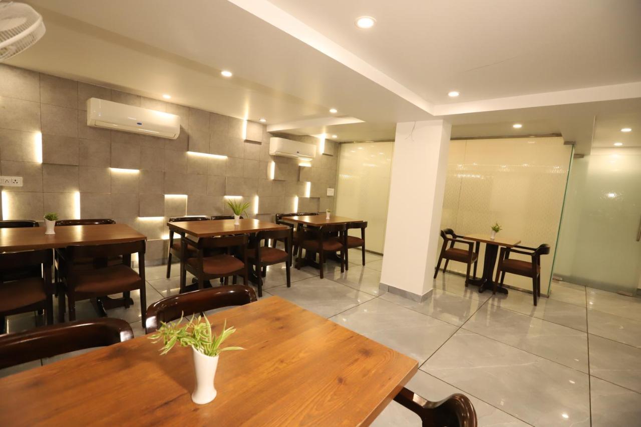 Keshav Residency Near Medanta 3*