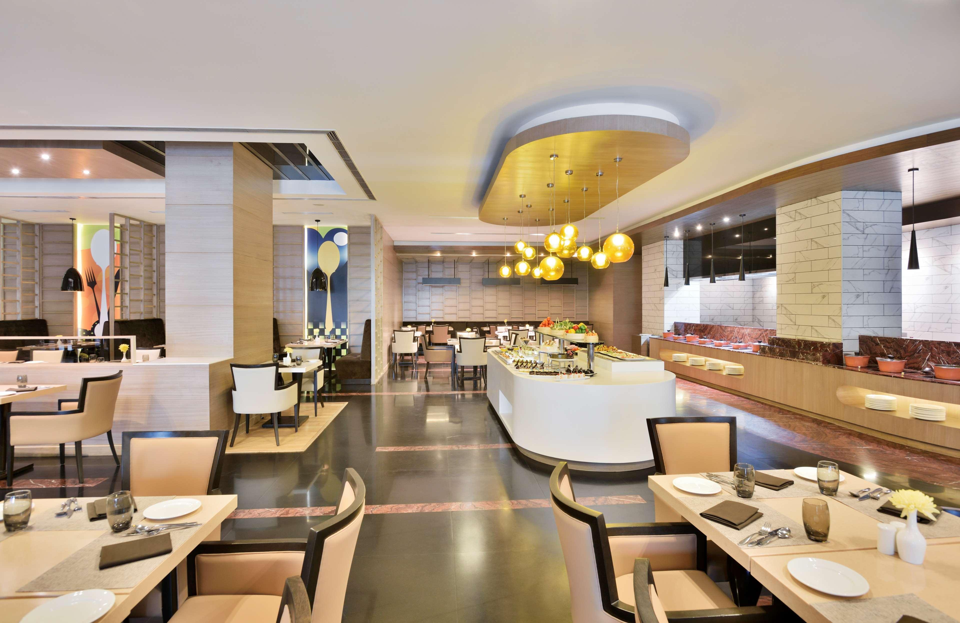 Radisson Gurugram Udyog Vihar Hotel 5*