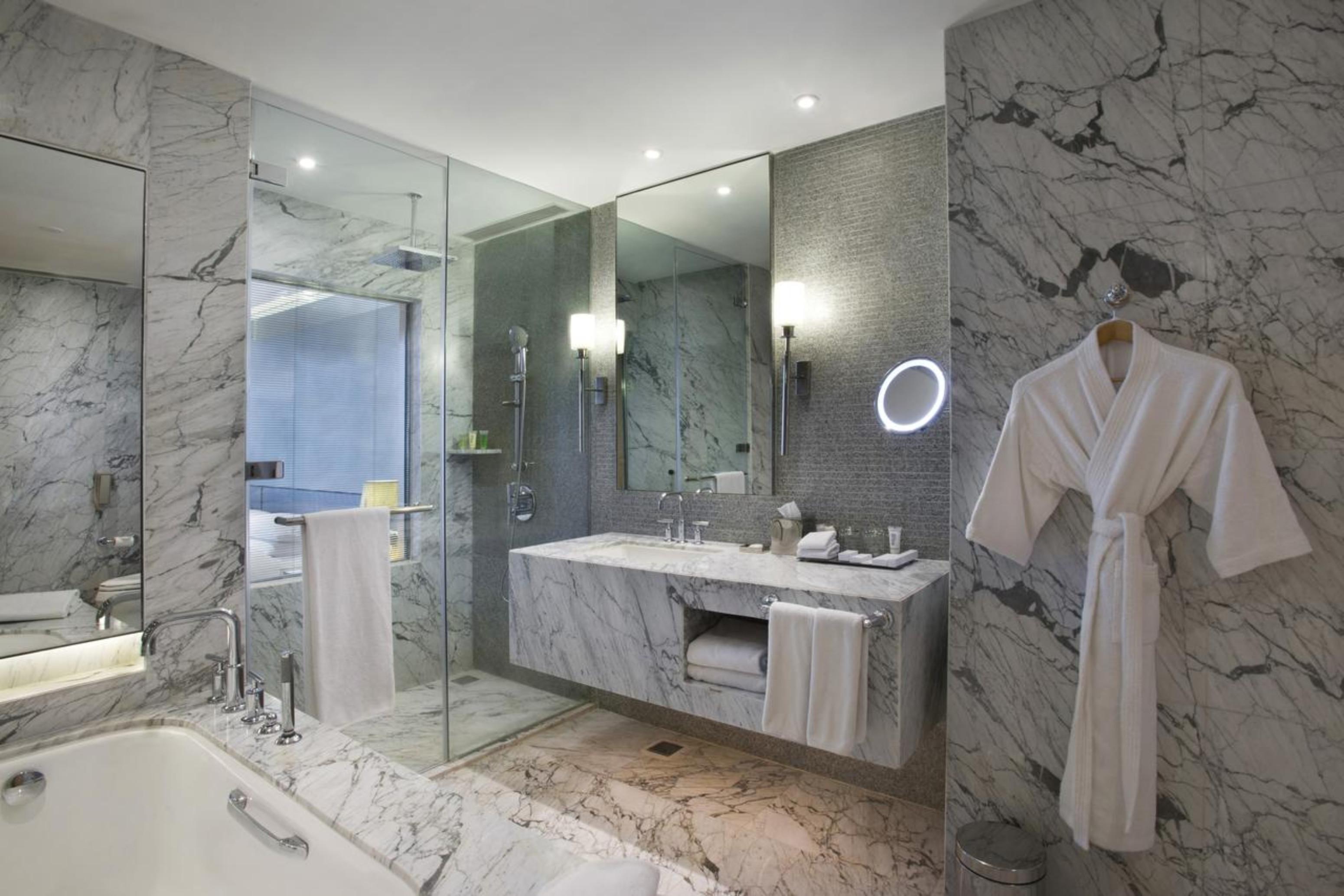 Hyatt Regency Hotel 5*