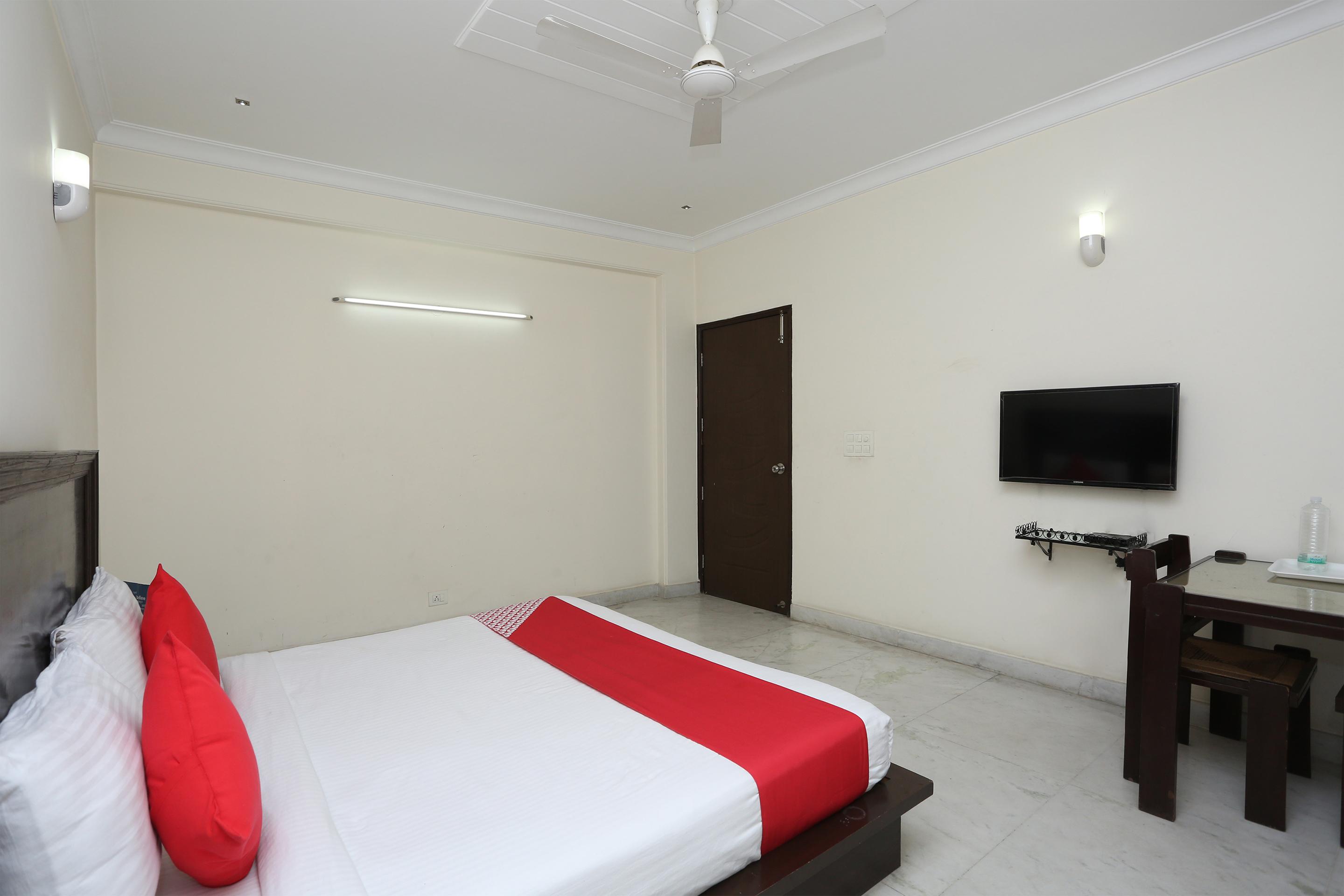 Oyo 15822 Ryan Residency Hotel Gurgaon