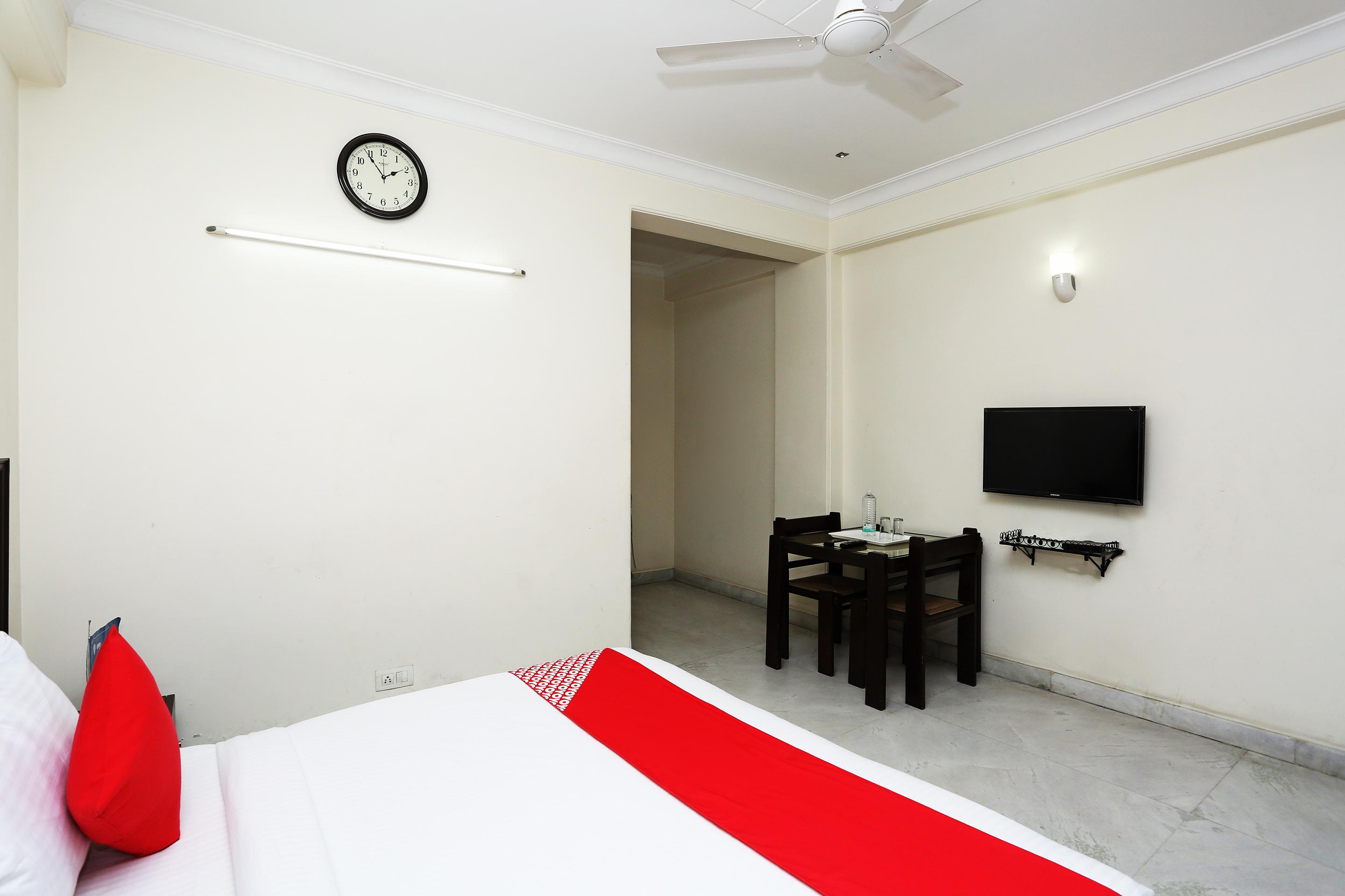 Oyo 15822 Ryan Residency Hotel