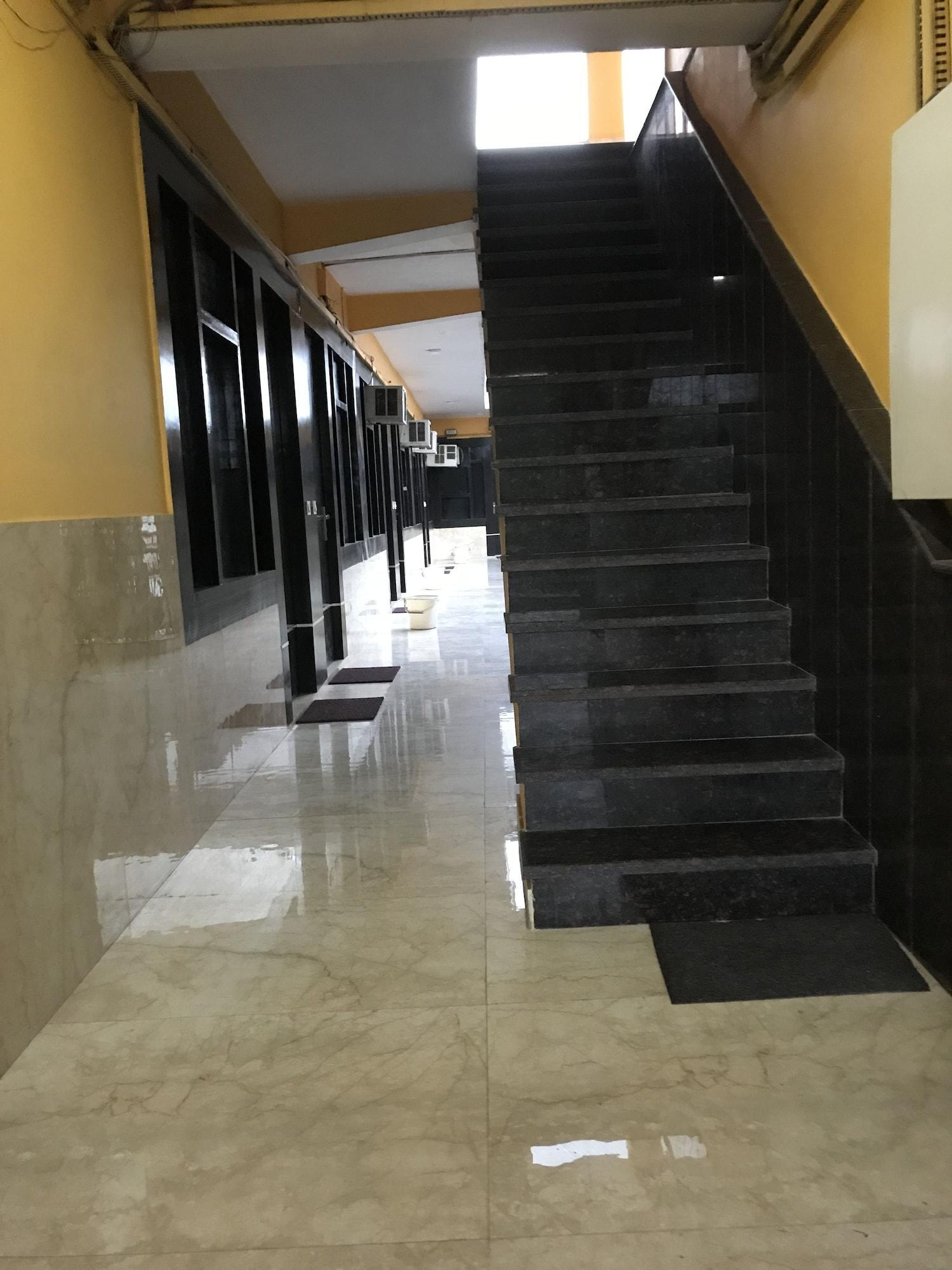O Samrat Hotel