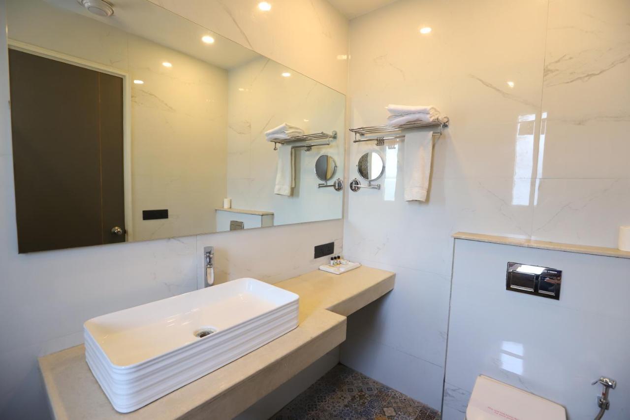 Hotel Keshav Residency Near Medanta Gurgaon