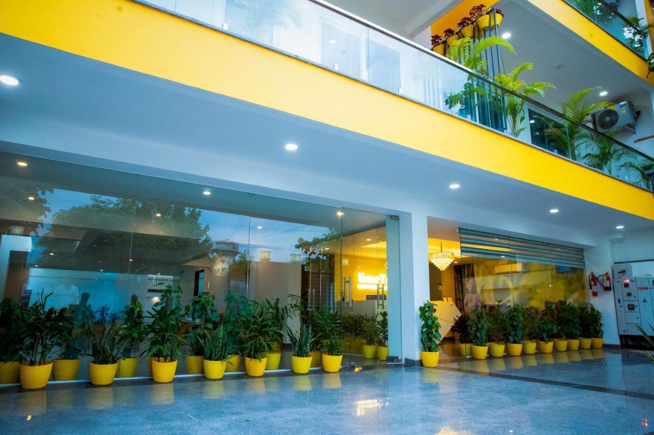 Lime Tree Luxury - Service Near Artemis Hospital ,gurgaon Hotel 3*