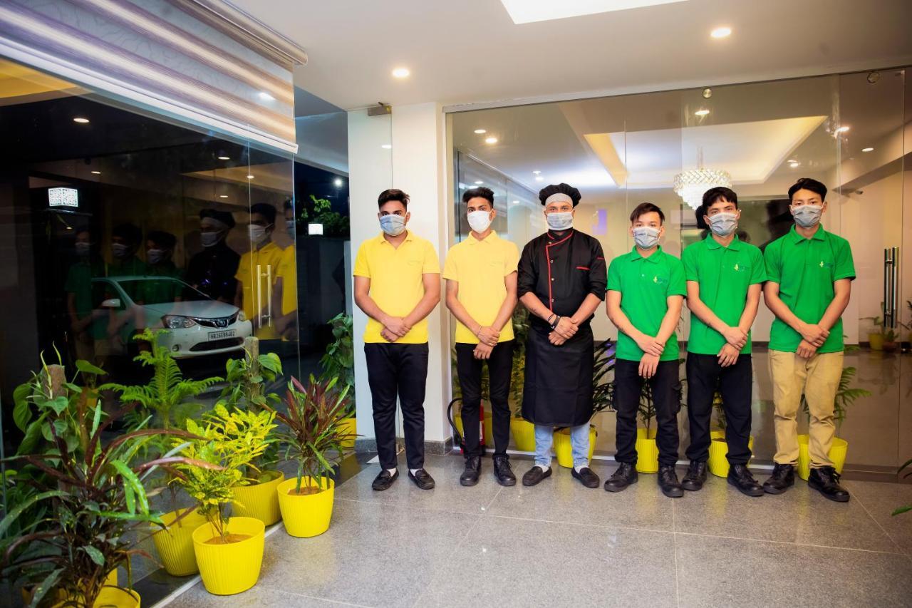 Hotel Lime Tree Luxury - Service Near Artemis Hospital ,gurgaon 3*