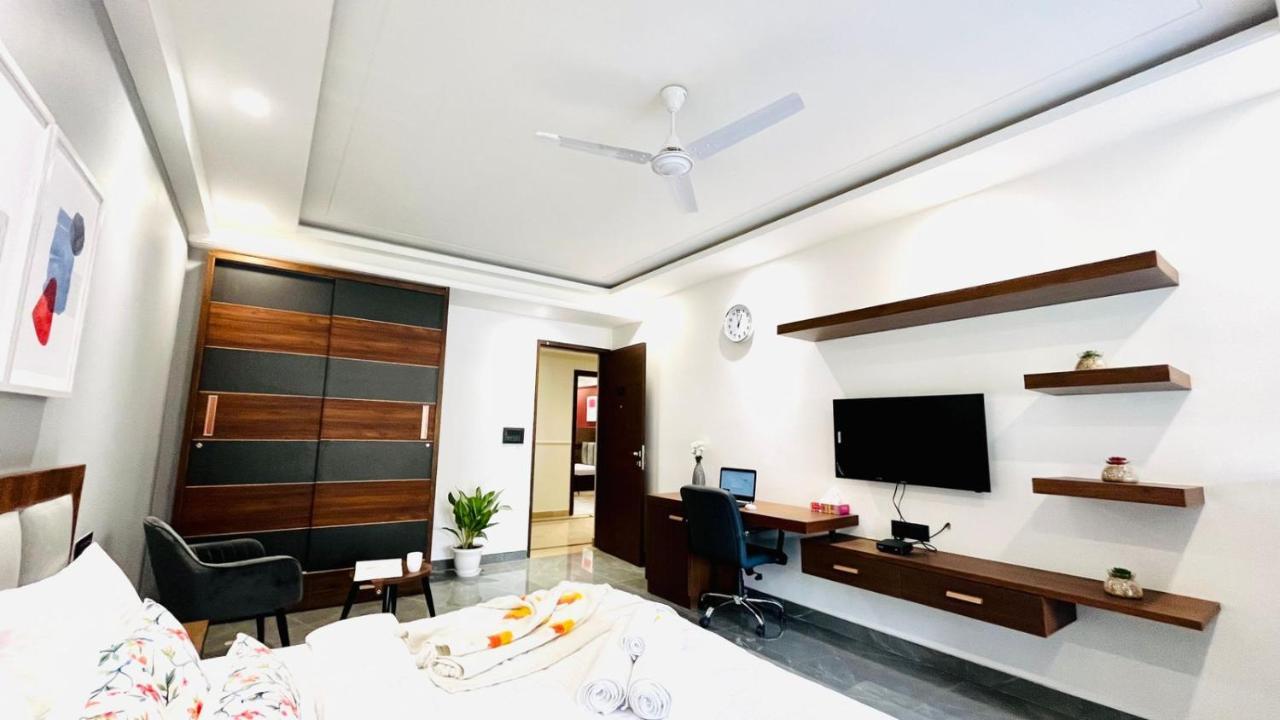 Zen - Dlf Cybercity Apartment *