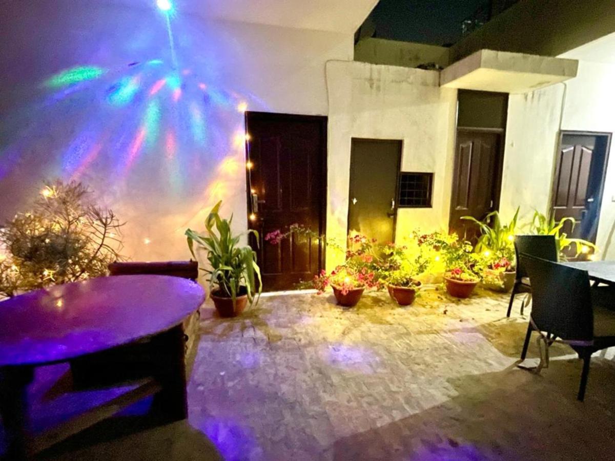 Spacious 3bhk On Terrace With Jacuzzi For Parties For Parties Gurgaon