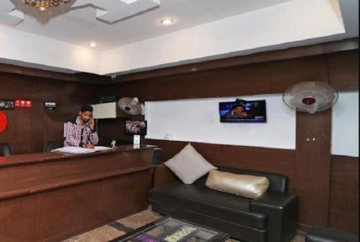 New Rajwada By Wb Hotel *