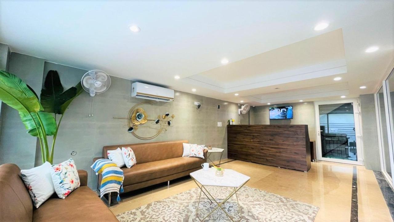 Zen - Dlf Cybercity Apartment