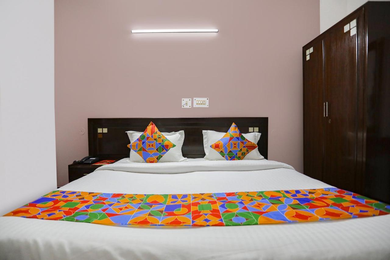 Fabhotel Traika Gurgaon
