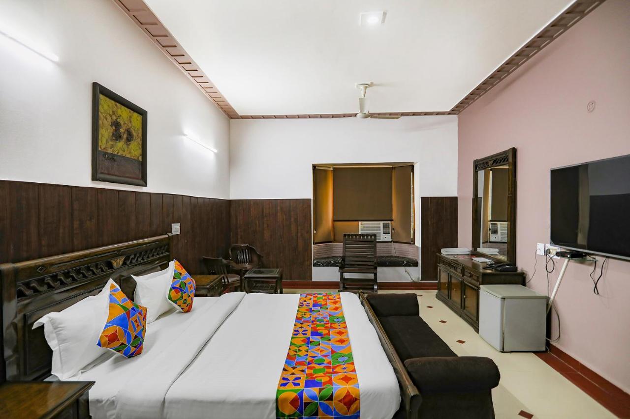 Fabhotel Traika 3*