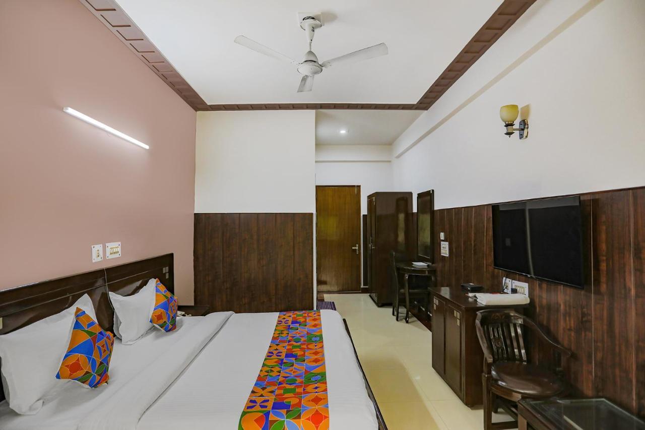 Hotel Fabhotel Traika