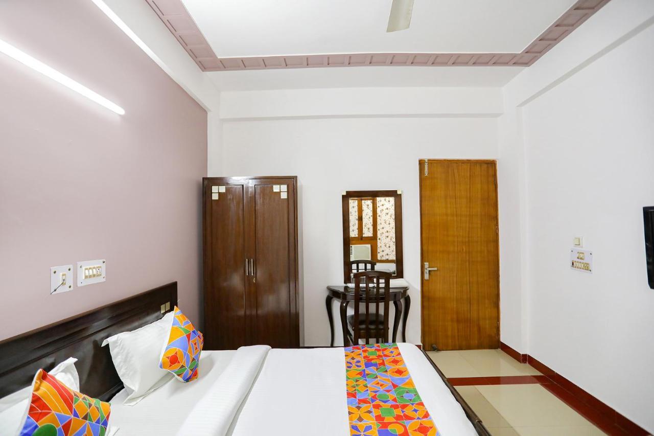 Fabhotel Traika 3*