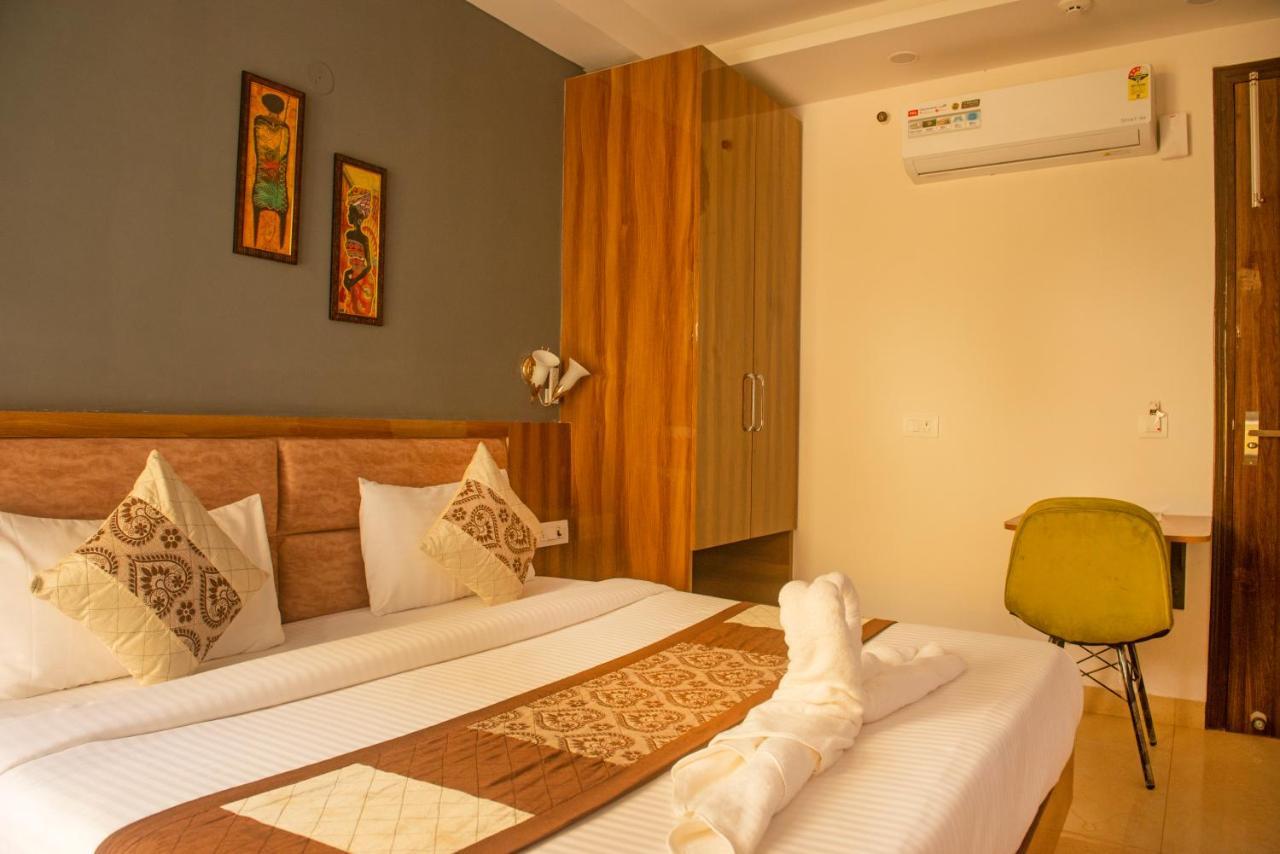 Posh Residency Huda Center Hotel Gurgaon