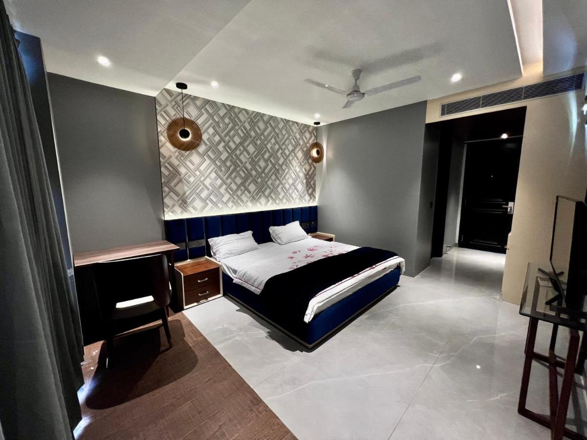 Hotel The Aldott Cyber