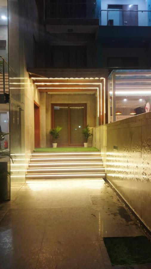 Homestay Super Luxury Near Iffco Metro