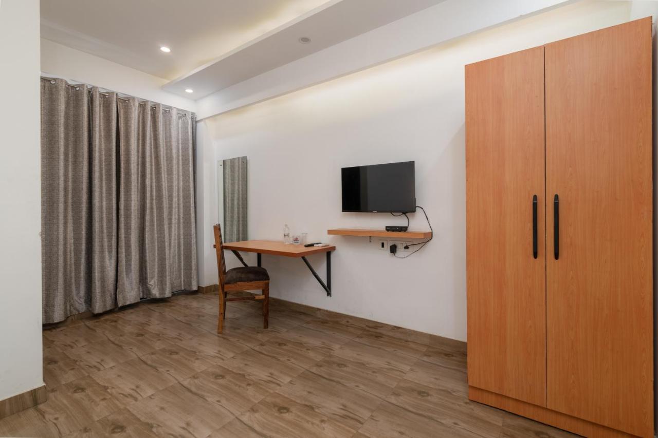 De Luxe Basai Road Hotel 3*