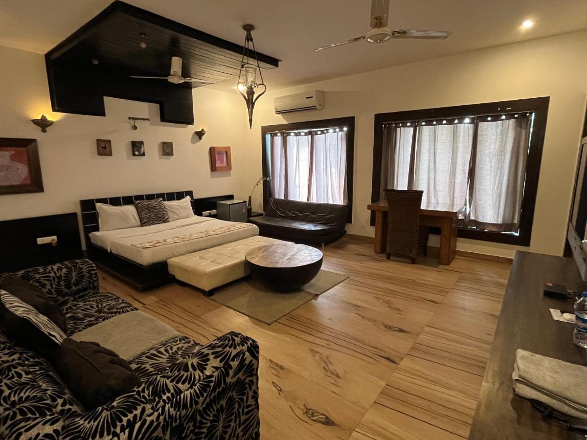 Aakritii Hotel Gurgaon
