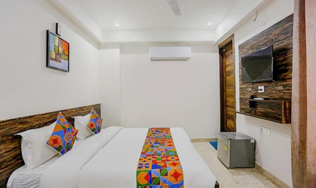 Hotel Fabhotel Amrit Residency Gurgaon