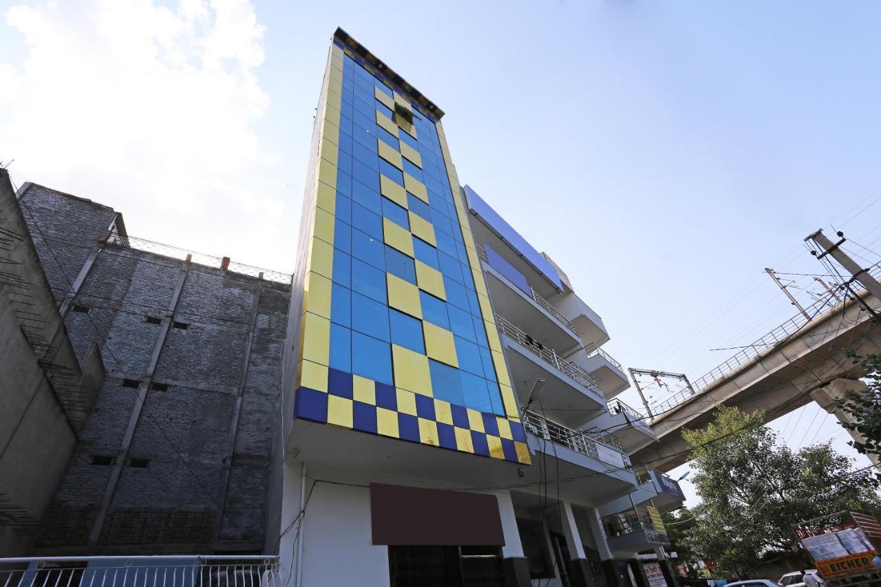 Oyo Dlf Cyber Near Aravali Biodiversity Park Hotel
