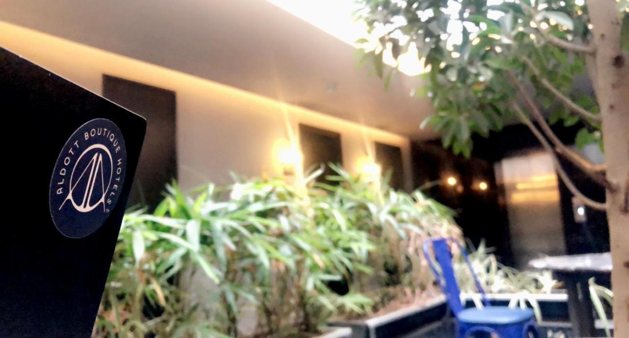 Hotel The Aldott Cyber Gurgaon