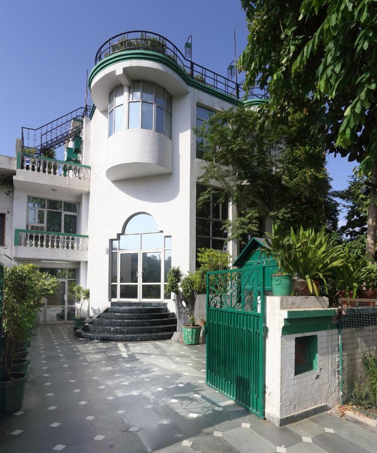 Bhalla Guest House * Gurgaon