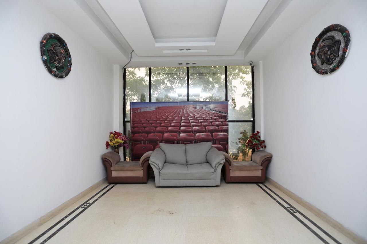 Oyo 9176 Aambson View 3*