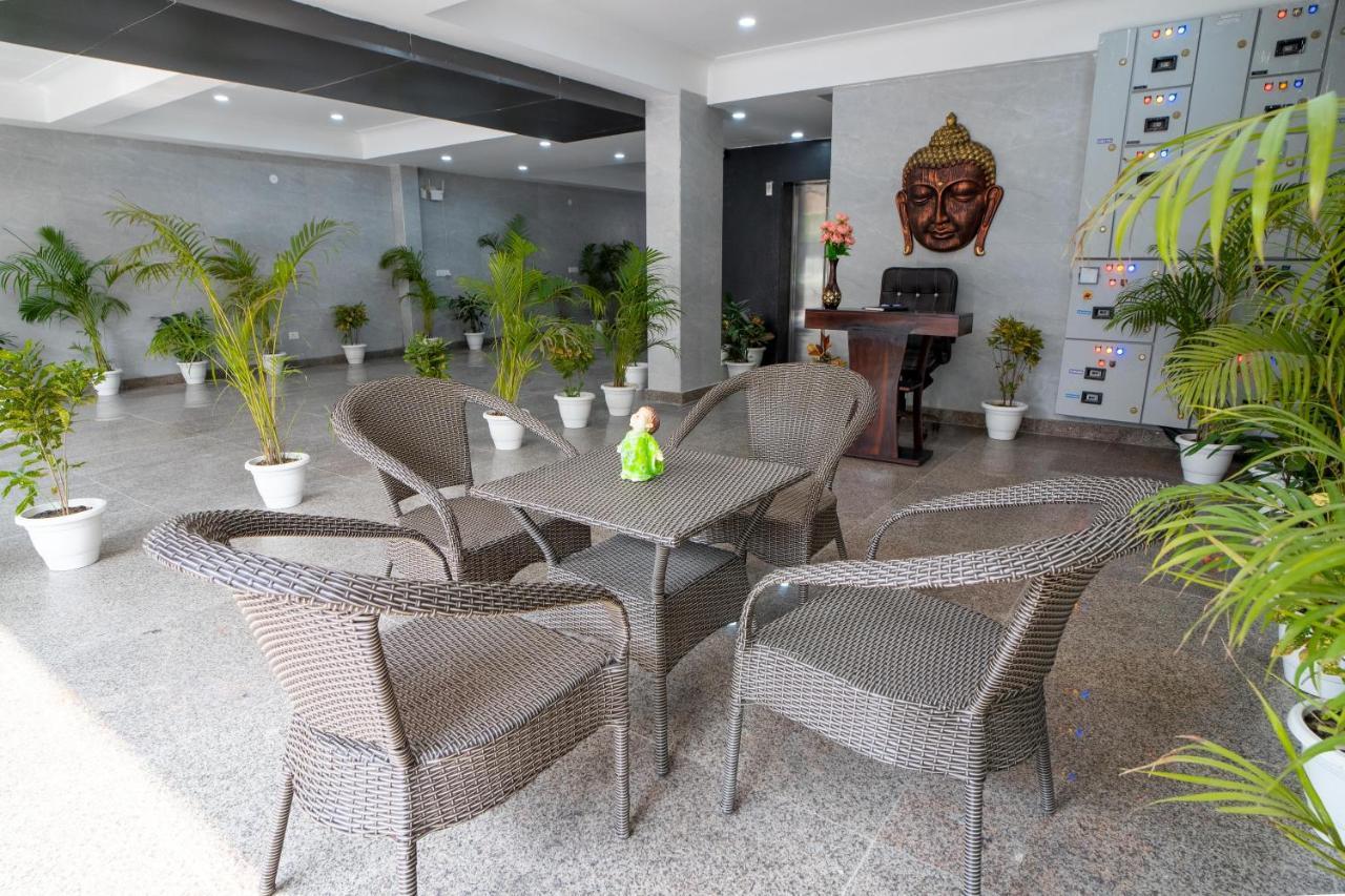 The Lodgers 1 Bhk Serviced Golf Course Road * Gurgaon