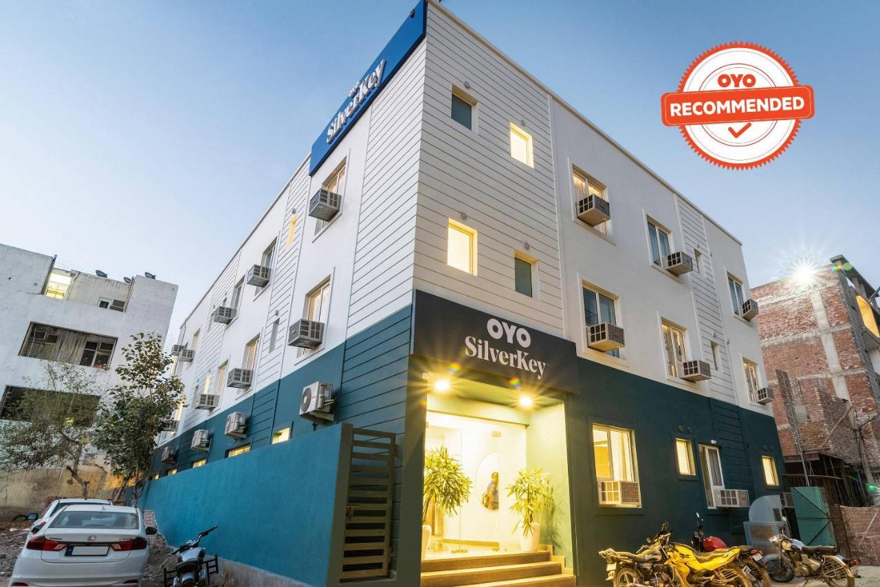 Hotel Super Silver Key Huda Star Mall Near Appu Ghar Gurgaon