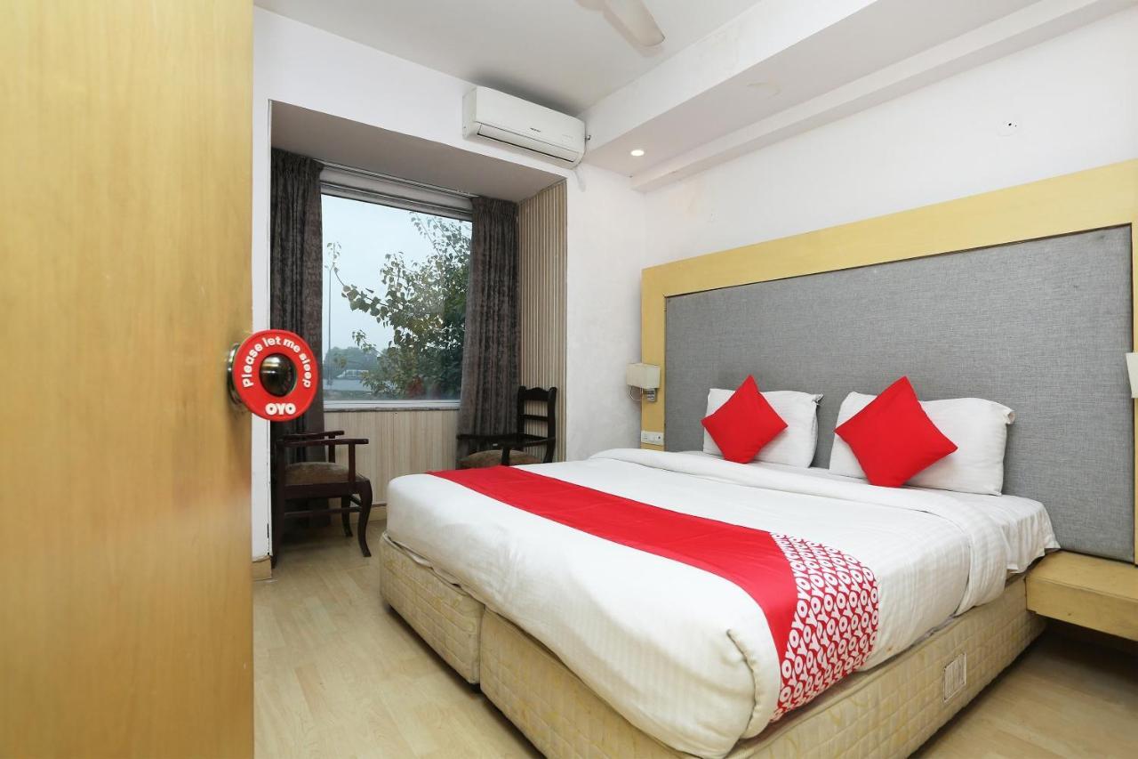 Hotel The Avenue Residency Near Leisure Valley Park 3*